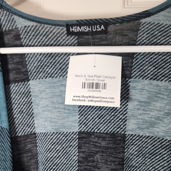 HEIMISH USA Plaid Cardigan in Blue and Black - Picture 3 of 5